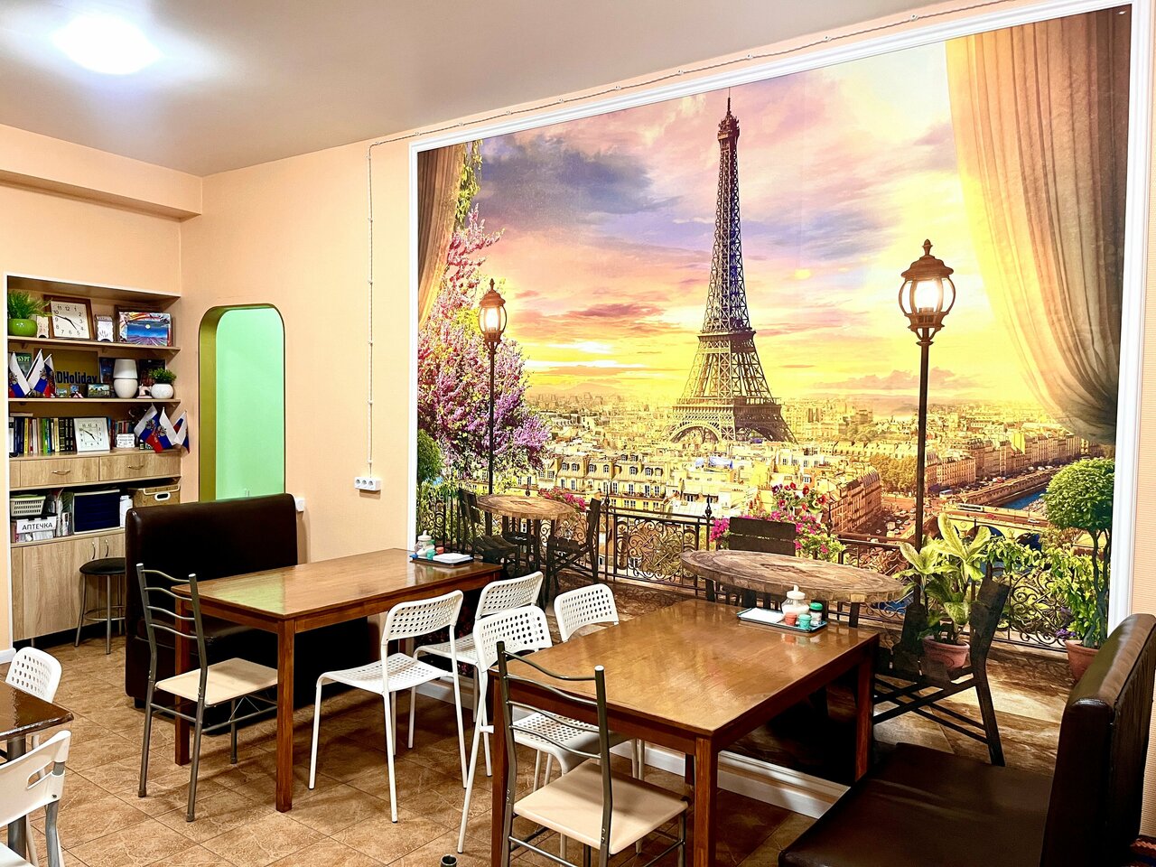 Гостиница GooDHoliday Санкт-Петербург