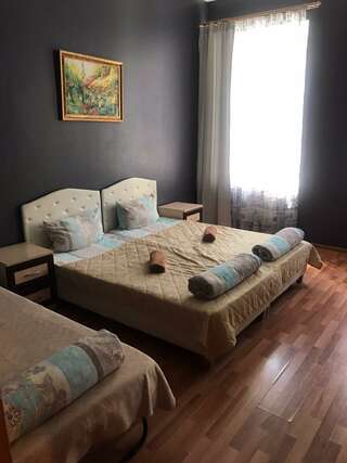 Гостиница Hostel GoodHoliday Санкт-Петербург Комната эконом №4-2