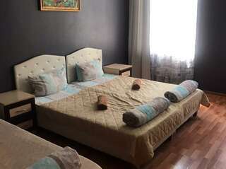Гостиница Hostel GoodHoliday Санкт-Петербург Комната эконом №4-1