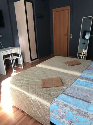 Гостиница Hostel GoodHoliday Санкт-Петербург Комната эконом №4-5